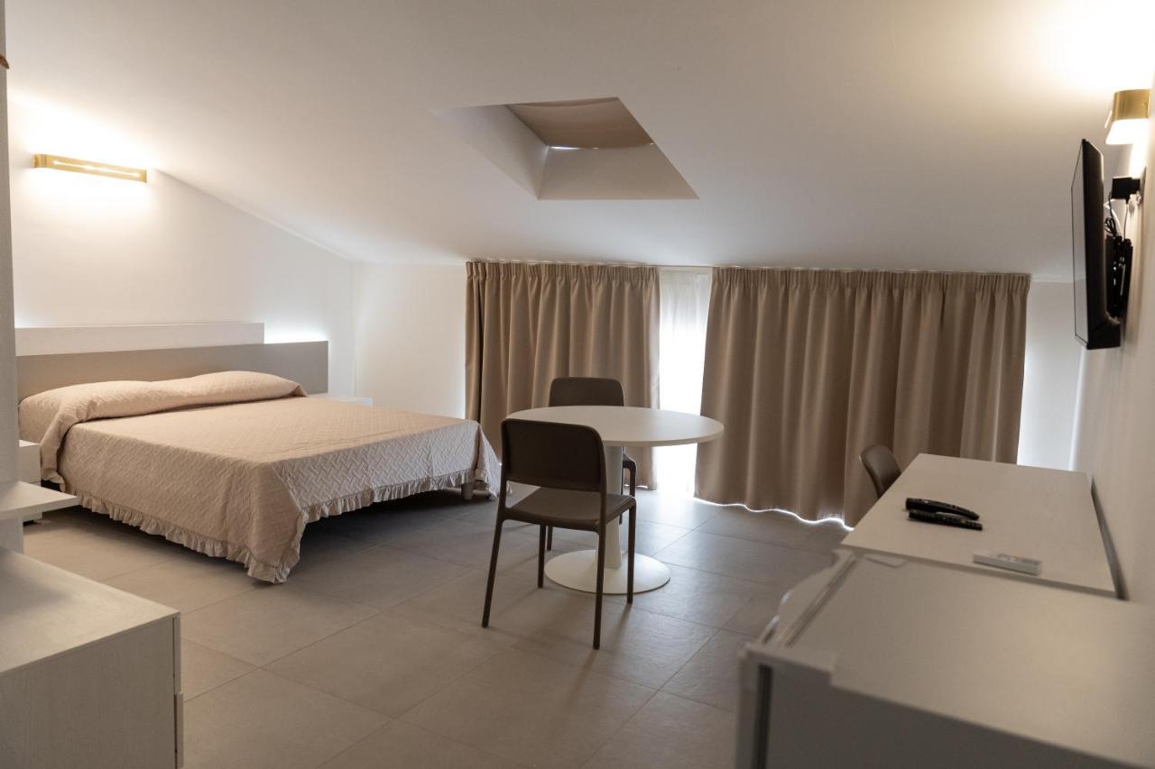 Il Colle Hotel Ferentino Luaran gambar